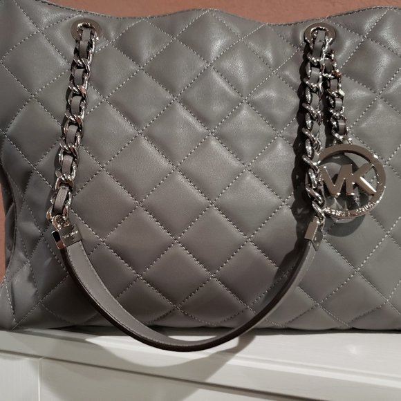 Michael Kors handbag - Picture 14 of 14